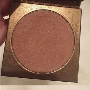 Taste Hotel heiress bnib